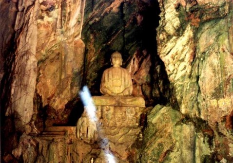 Marble Mountains - Buddha