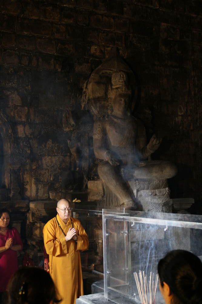 Borobudur - Candi Mendut Zeremonie