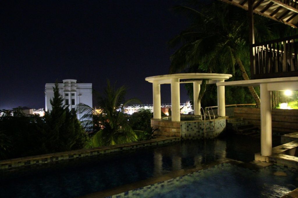 Manado Minahasa Hotel Pool