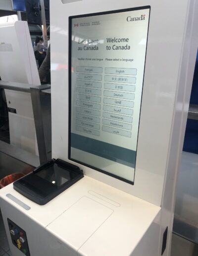 Montreal-Airport-Border -Checkin-Automat