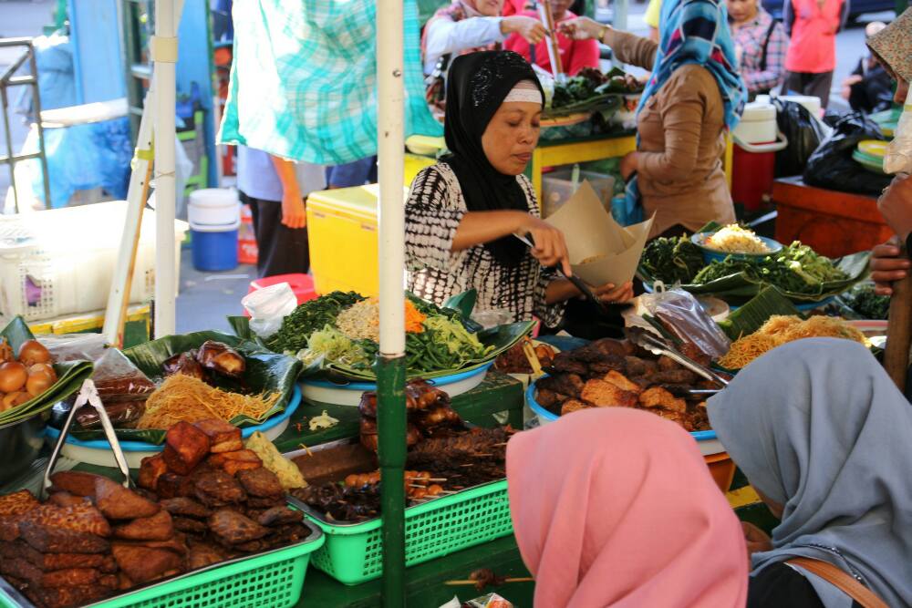 Yogjakarta - Essstand auf dem Markt